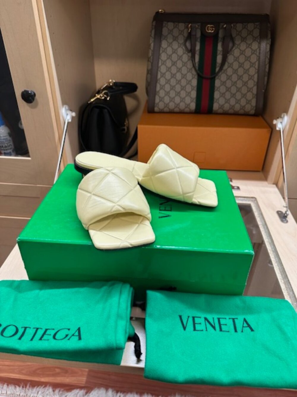 Bottega Veneta Leather Size 38 Yellow Leather Slides.